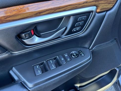 Used 2019 Honda CR-V Touring image 20