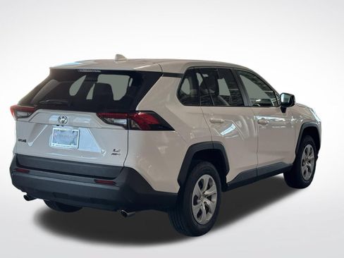 Used 2024 Toyota RAV4 LE AWD/4WD image 10