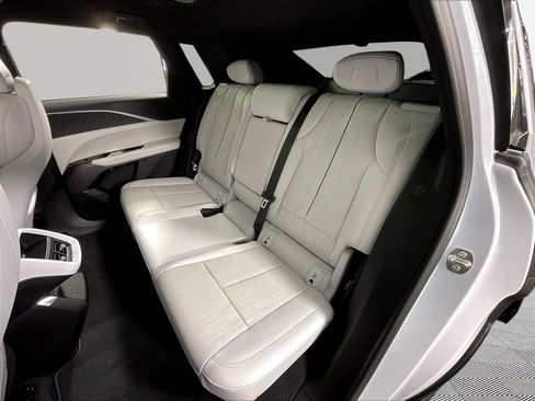 New 2026 Cadillac Lyriq Luxury AWD/4WD image 20