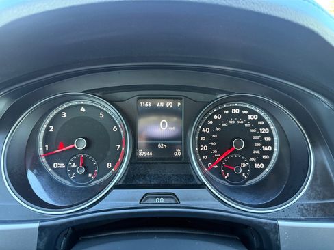 Used 2019 Volkswagen Atlas SE w/ Towing Package image 35