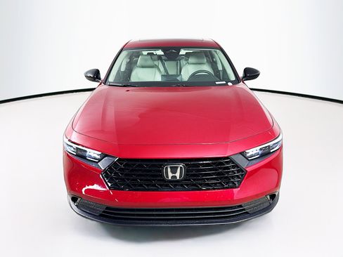 New 2025 Honda Accord SE image 3