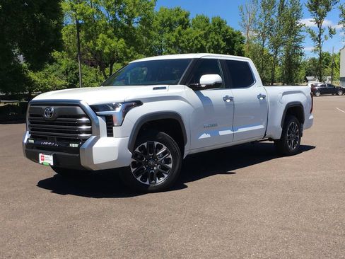 Used 2025 Toyota Tundra Limited AWD/4WD image 1