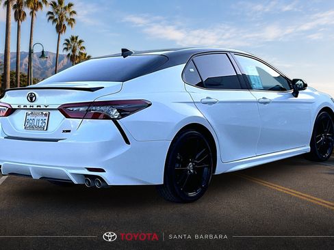 Used 2023 Toyota Camry XSE FWD image 5