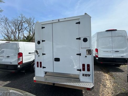 New 2026 Ford E-350 and Econoline 350 Super Duty w/ Power Equipment Group RWD image 11