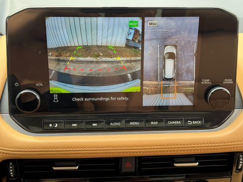 Used 2022 Nissan Rogue Platinum w/ Head-Up Display Package FWD image 26