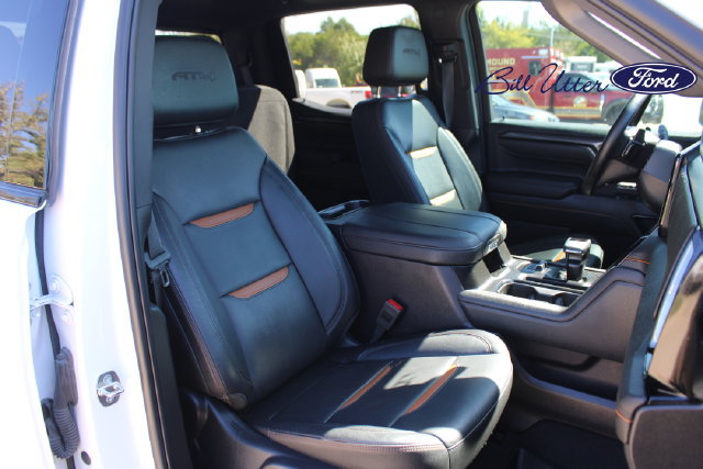 Used 2024 GMC Sierra 1500 AT4 w/ Technology Package AWD/4WD image 12