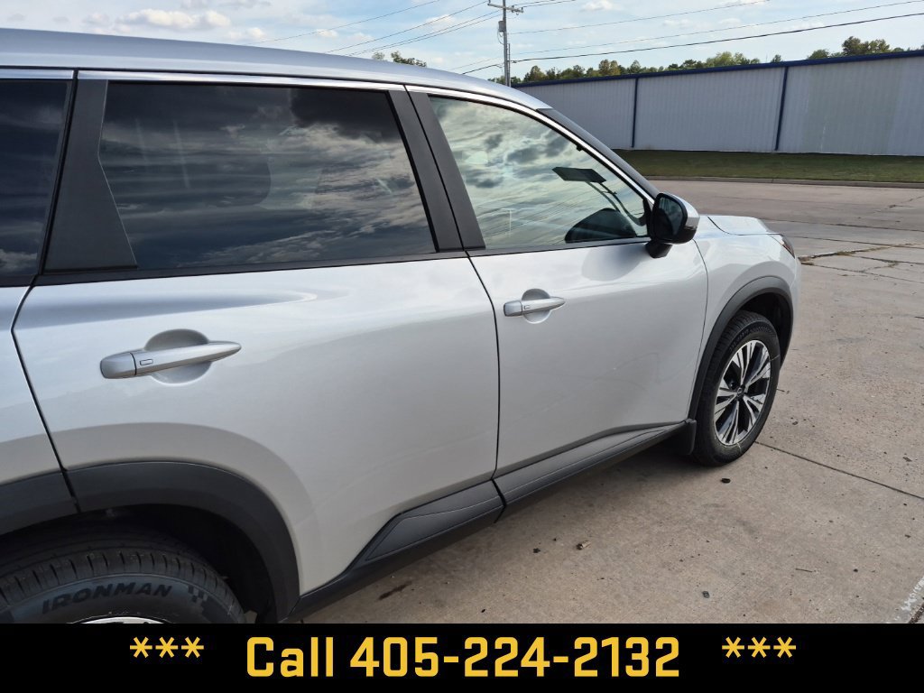 Used 2023 Nissan Rogue SV FWD image 20