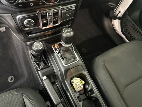 Used 2022 Jeep Wrangler Unlimited Sport image 20