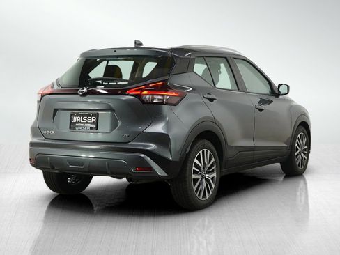 Used 2022 Nissan Kicks SV FWD image 6
