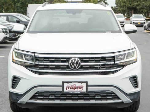 Used 2021 Volkswagen Atlas SE image 2