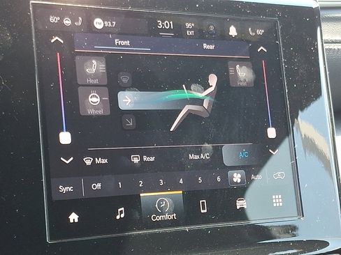 New 2025 Jeep Grand Cherokee L Altitude image 12