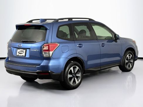 Used 2018 Subaru Forester 2.5i Premium w/ All-Weather Package AWD/4WD image 11