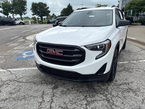 Used 2020 GMC Terrain SLE w/ Elevation Edition FWD image 11