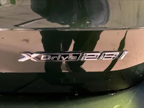 Certified 2025 BMW X1 xDrive28i w/ Convenience Package image 10