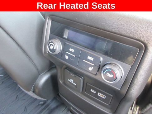 Certified 2021 GMC Acadia Denali w/ Denali Ultimate Package AWD/4WD image 26