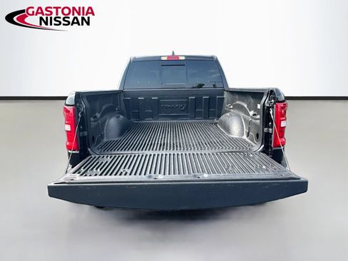 Used 2025 RAM 1500 Laramie AWD/4WD image 36