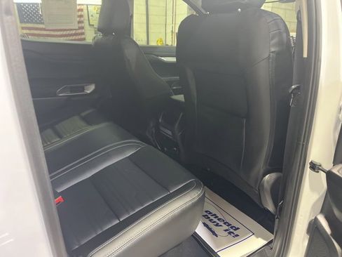 Used 2024 Ford Ranger Lariat w/ FX4 Off-Road Package image 11