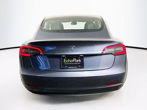 Used 2023 Tesla Model 3 Standard Range image 7