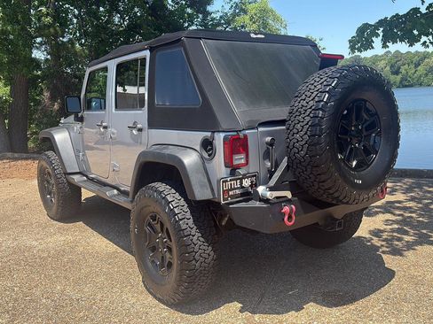 Used 2017 Jeep Wrangler Unlimited Sport w/ Quick Order Package 24S AWD/4WD image 8