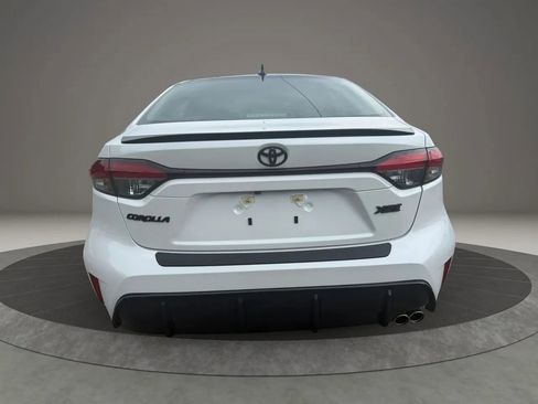 Used 2025 Toyota Corolla XSE FWD image 6