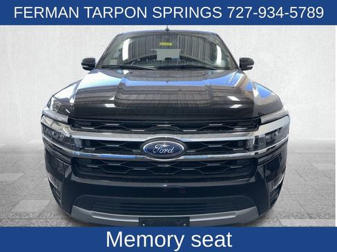 Used 2024 Ford Expedition Limited image 11