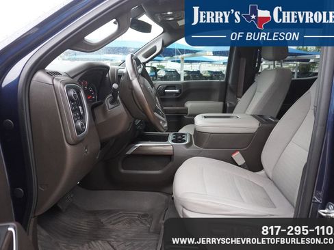 Used 2020 Chevrolet Silverado 1500 RST w/ Texas Edition AWD/4WD image 7