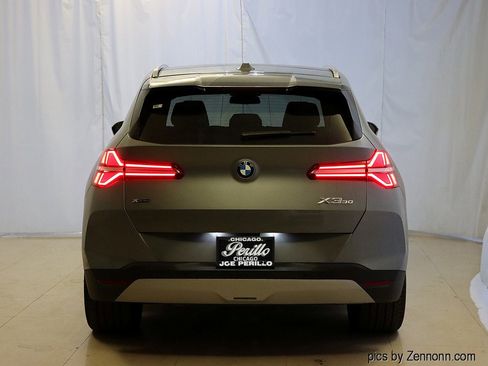 Used 2025 BMW X3 xDrive30i w/ Premium Package image 7