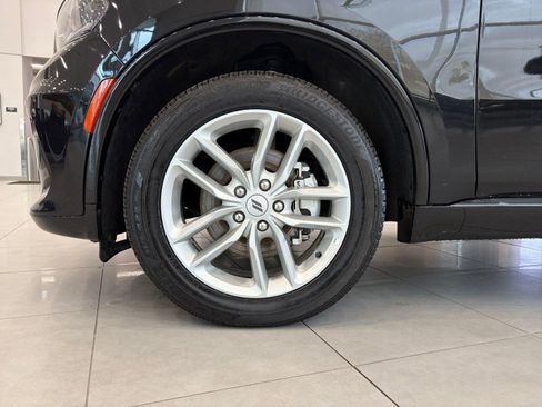 Used 2025 Dodge Durango GT AWD/4WD image 11