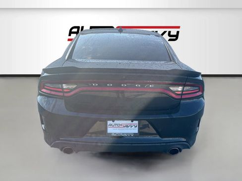 Used 2019 Dodge Charger Scat Pack RWD image 6