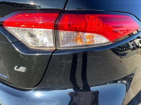 Used 2023 Toyota Corolla LE image 29