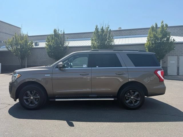 Used 2018 Ford Expedition XLT w/ Equipment Group 202A AWD/4WD image 1
