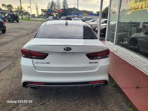 Used 2016 Kia Optima SX image 5