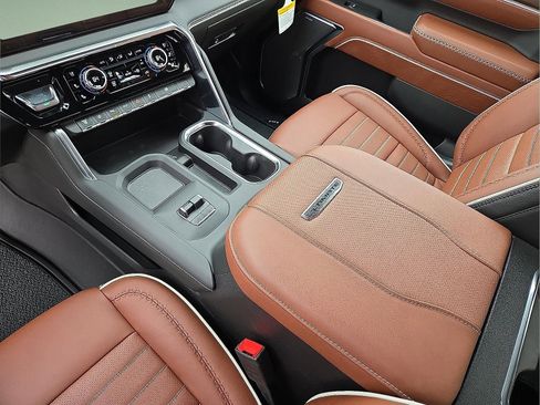 New 2026 GMC Sierra 3500 Denali Ultimate image 25
