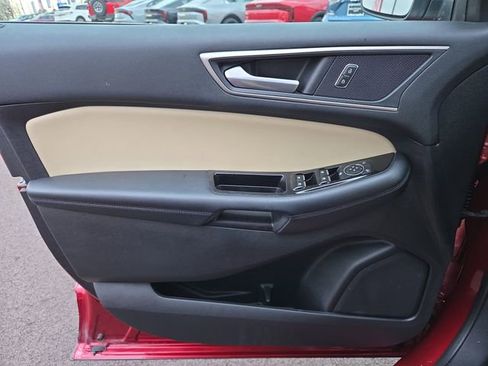 Used 2018 Ford Edge SEL w/ Equipment Group 201A image 17