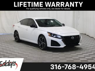 Used 2023 Nissan Altima 2.5 SR FWD video 1