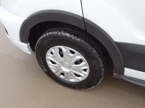 Used 2023 Ford Transit 350 XLT image 9