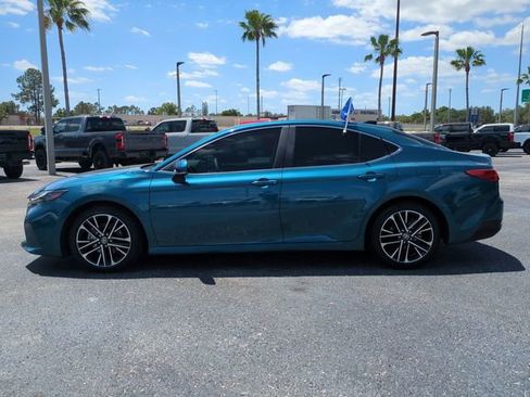 Used 2025 Toyota Camry XLE w/ Premium Plus Package FWD image 8