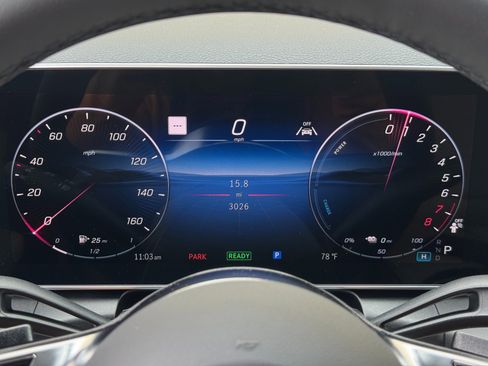 Used 2025 Mercedes-Benz GLC 350e 4MATIC image 20