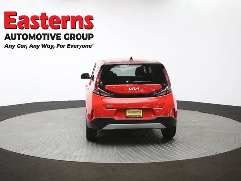 Used 2025 Kia Soul LX w/ LX Technology Package image 36