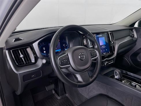 Used 2024 Volvo XC60 B5 Core image 13
