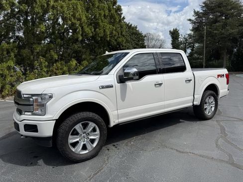 Used 2018 Ford F150 Platinum w/ Equipment Group 701A Luxury AWD/4WD image 2