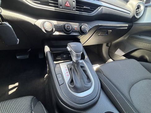 Used 2023 Kia Forte LXS w/ LXS Technology Package FWD image 18