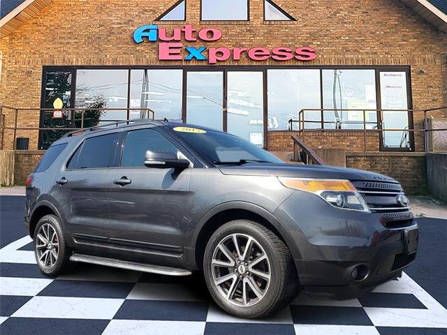Used 2015 Ford Explorer XLT w/ Equipment Group 202A AWD/4WD image 1