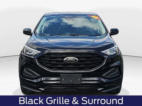Used 2024 Ford Edge SE w/ Black Appearance Package image 10