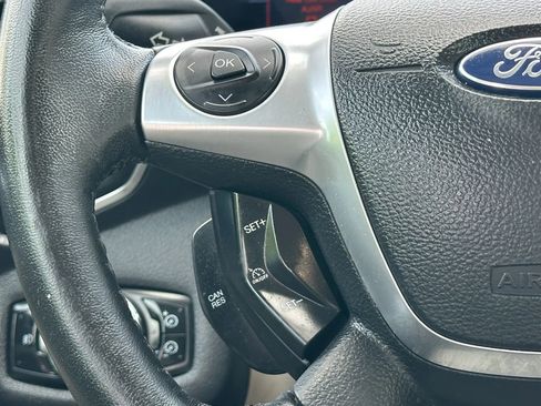 Used 2013 Ford C-MAX SEL FWD image 29
