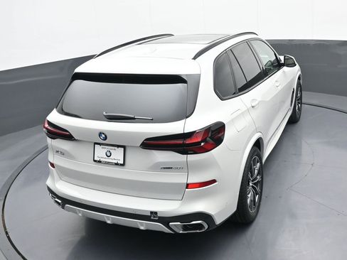 New 2026 BMW X5 xDrive40i w/ M Sport Package AWD/4WD image 37