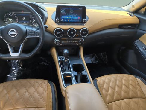Used 2025 Nissan Sentra SV w/ SV Premium Package FWD image 14