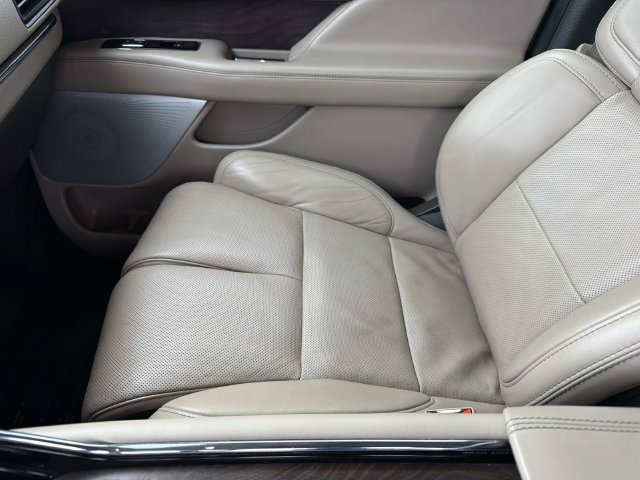 Used 2024 Lincoln Navigator Reserve AWD/4WD image 21