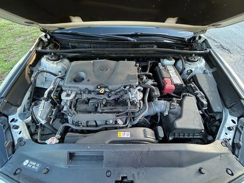 Used 2023 Toyota Camry SE image 11