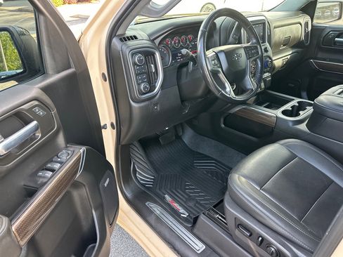 Used 2021 Chevrolet Silverado 1500 LT Trail Boss w/ Convenience Package II AWD/4WD image 7